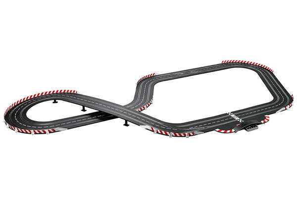 Racebaan van 8 meter lang.